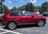 Used 2021 Toyota RAV4 XLE Premium image 4