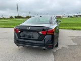 Used 2022 Nissan Altima 2.5 SR image 4