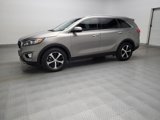 Used 2016 Kia Sorento EX image 2