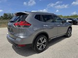 Used 2017 Nissan Rogue SL w/ SL Premium Package image 4