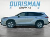 Used 2022 Toyota Highlander LE image 3
