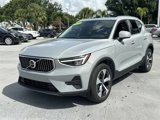 Used 2024 Volvo XC40 B5 Core image 2