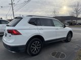 Used 2018 Volkswagen Tiguan SE w/ Panoramic Sunroof Package image 4