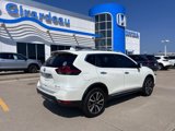 Used 2020 Nissan Rogue SL image 2