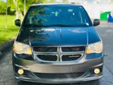 Used 2018 Dodge Grand Caravan SXT image 3