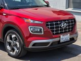 Certified 2024 Hyundai Venue Limited image 3