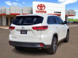 Used 2019 Toyota Highlander LE image 4