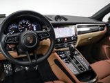 Certified 2025 Porsche Macan image 4