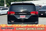 Used 2018 Chrysler Pacifica Touring-L w/ Tire & Wheel Group image 4