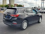 Used 2023 Chevrolet Equinox LT image 2