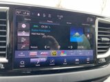 Used 2022 Chrysler Pacifica Touring-L image 6