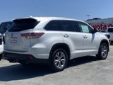 Used 2015 Toyota Highlander XLE image 3