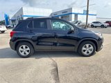 Used 2022 Chevrolet Trax LT w/ LT Convenience Package image 6