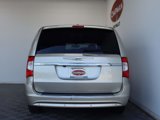 Used 2015 Chrysler Town & Country Touring-L w/ Driver Convenience Group image 5