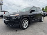 Used 2015 Jeep Cherokee Latitude w/ Comfort/Convenience Group image 2