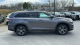 Used 2016 Toyota Highlander XLE image 3