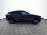 Used 2025 Chevrolet Trax LT w/ Driver Confidence Package image 4