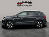 Used 2024 Volkswagen Taos SE w/ Panoramic Sunroof Package image 3