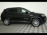 Used 2022 Jeep Compass Latitude w/ Sun and Sound Group image 2