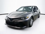 Used 2020 Toyota Camry LE image 3