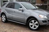 Used 2011 Mercedes-Benz ML 350 BlueTEC 4MATIC image 4
