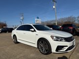 Used 2017 Volkswagen Passat 1.8T R-Line image 3