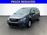 Used 2022 Chrysler Pacifica Touring-L image 5
