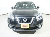 Used 2020 Nissan Kicks SR w/ SR Premium Package image 3