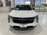 New 2025 Chevrolet Trax RS w/ Sunroof Package image 3