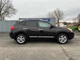 Used 2013 Nissan Rogue SV image 3
