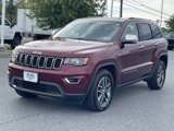 Used 2017 Jeep Grand Cherokee Limited image 3
