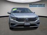 Certified 2021 Volkswagen Jetta SE image 2