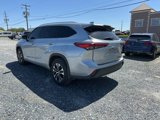 Used 2020 Toyota Highlander XLE image 3