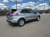 Used 2023 Ford Edge SEL image 3