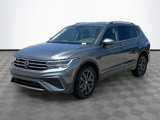 Used 2022 Volkswagen Tiguan SE image 3