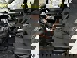 Used 2023 Nissan Kicks SR image 3