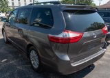 Used 2017 Toyota Sienna Limited image 4