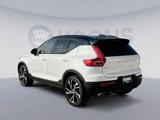 Used 2020 Volvo XC40 T5 R-Design w/ Protection Package Premier image 4