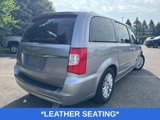Used 2015 Chrysler Town & Country Touring-L w/ Driver Convenience Group image 4