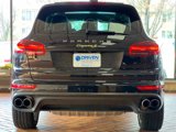 Used 2017 Porsche Cayenne S image 6