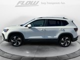 New 2025 Volkswagen Taos SE image 4