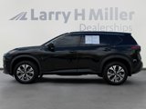 Used 2021 Nissan Rogue SV image 2