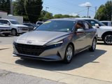 Used 2022 Hyundai Elantra SE image 3