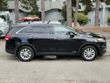 Used 2016 Kia Sorento LX w/ LX Convenience Package image 2