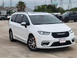 New 2025 Chrysler Pacifica Pinnacle image 2