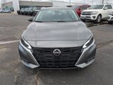 Used 2024 Nissan Altima 2.5 SV image 2