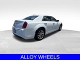 Used 2019 Chrysler 300 Limited image 3