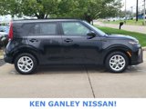 Used 2021 Kia Soul S image 2
