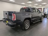 Used 2021 GMC Canyon Denali image 4