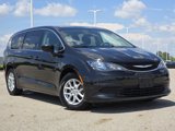 Used 2017 Chrysler Pacifica Touring image 2